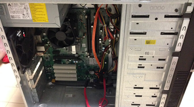 PCの電源を入れ替えて何かに使えないか考える